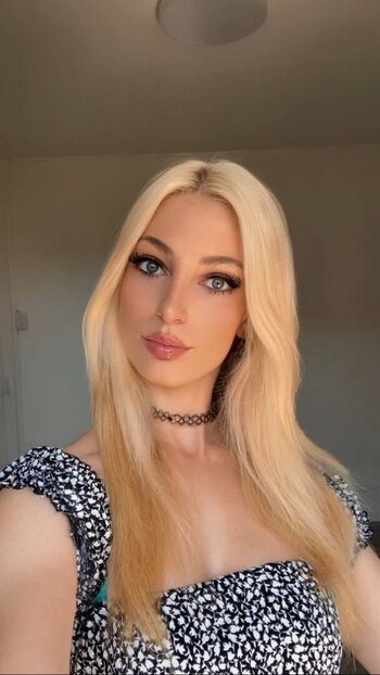 helenaking