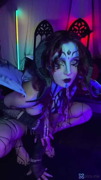 hexmaiden