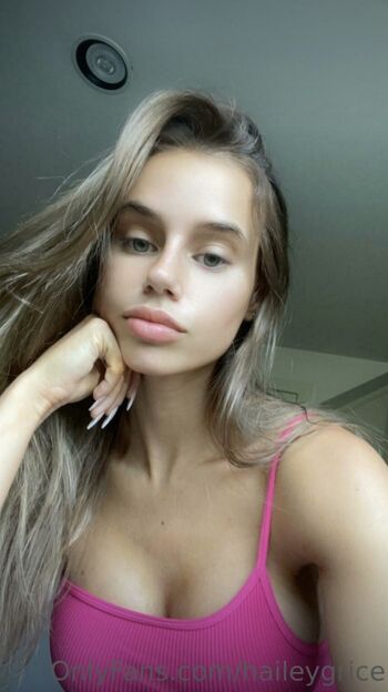 Full leaked Hiley grce  page private onlyfans photo