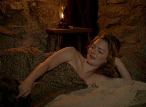 Holliday Grainger