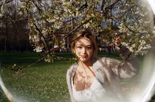 Full leaked Holly shu page private onlyfans photo