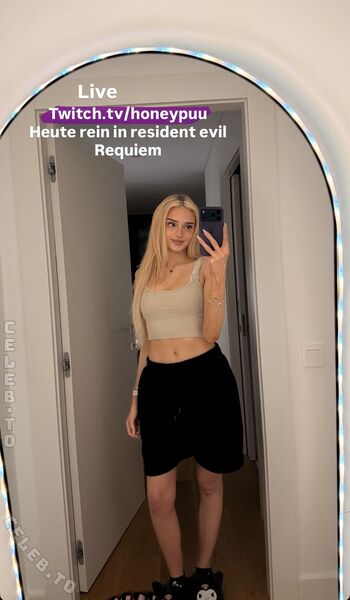 Full leaked Honeypuu  page private onlyfans photo