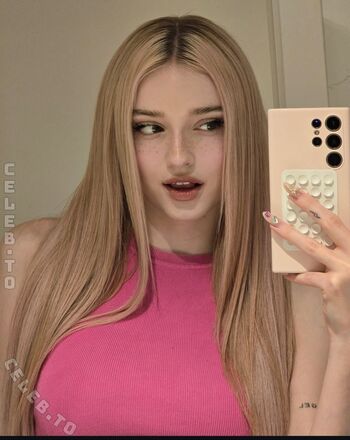 Full leaked Honeypuu  page private onlyfans photo