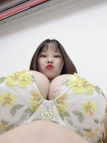 Hoshino Ume