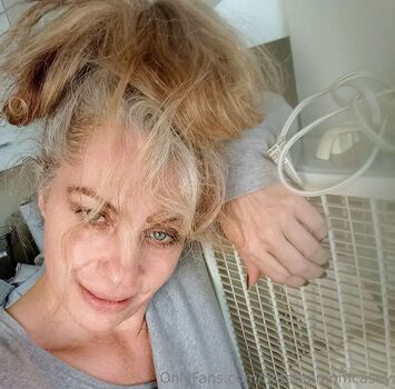 HotStepMomCasey