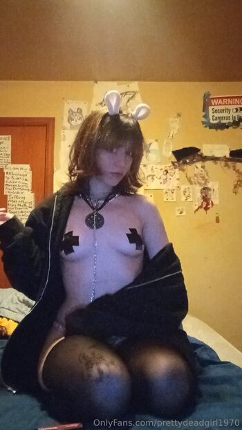 imprettydeadgirl