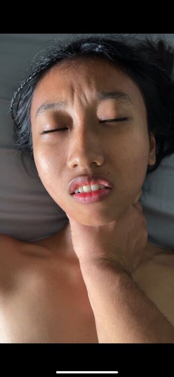 Full leaked Indonesian girls  page private onlyfans photo