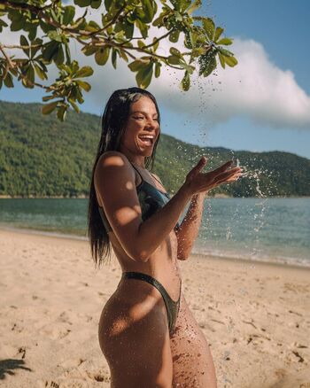 Ingrid Oliveira