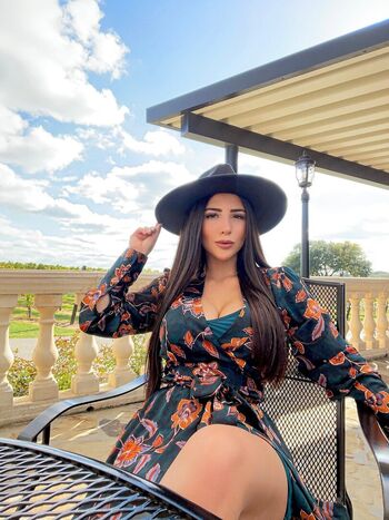 Full leaked Isa monique hurtado page private onlyfans photo