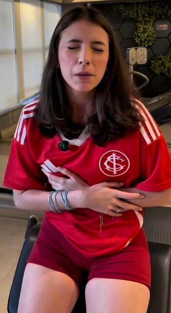 Isabele Machado Alves