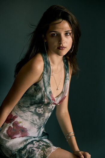 Isabella Damon