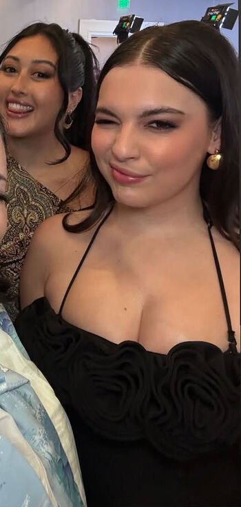 Full leaked Isabella gomez private onlyfans photo