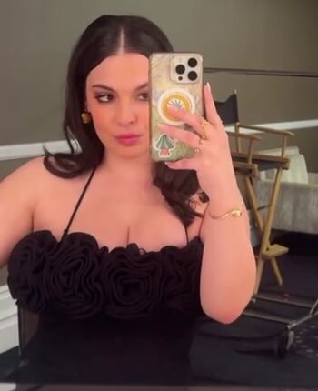 Full leaked Isabella gomez private onlyfans photo