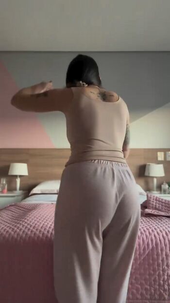 Full leaked Isabella lacerda page private onlyfans photo