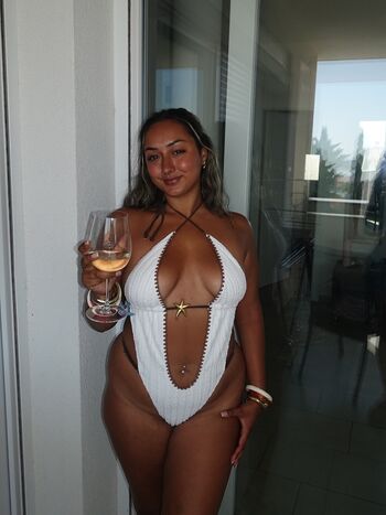 Full leaked Isha mariyah private onlyfans photo