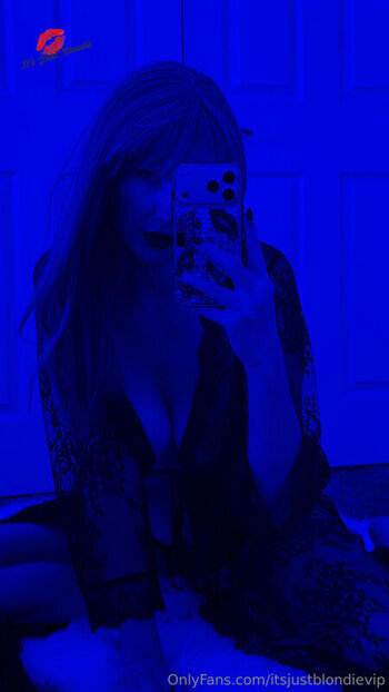 ItsJustblondie