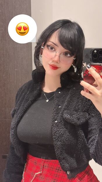 Full leaked Itsmidna private onlyfans photo