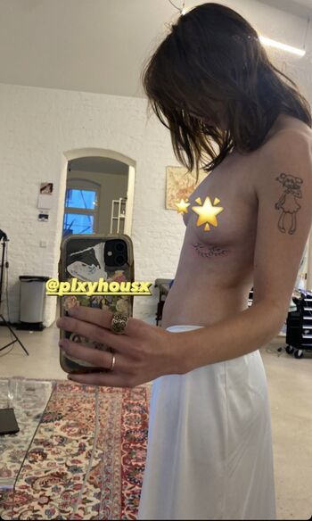 Full leaked Iusedbethehorsegirl private onlyfans photo