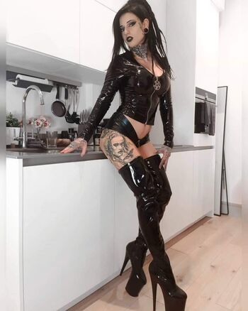 Ivana Hyde
