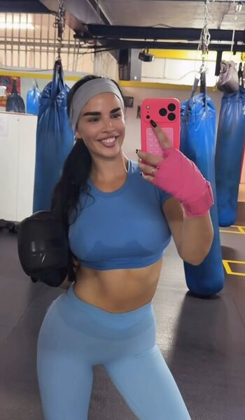 Ivana Knoll