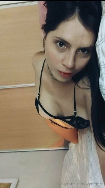 ivyredhot