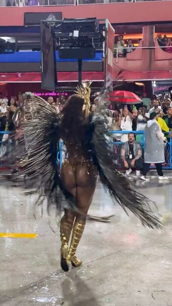 Iza Cantora