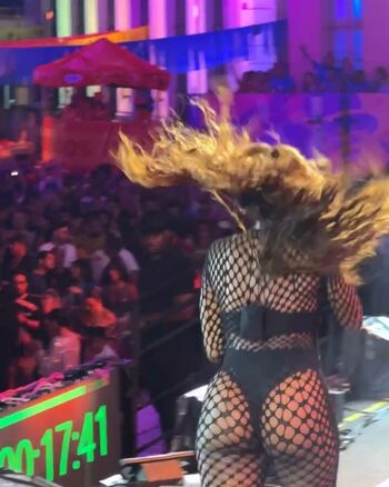 Iza Cantora