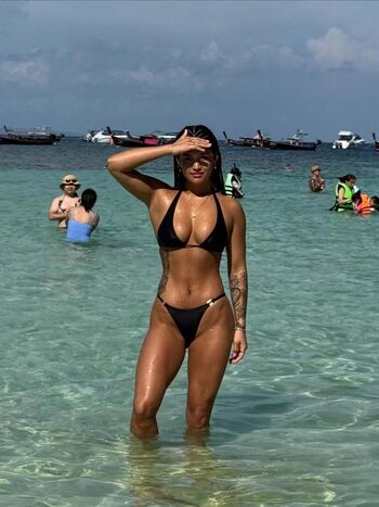 _izzyflannery_