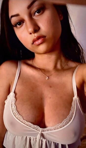 Full leaked Jadeli rosa  page private onlyfans photo