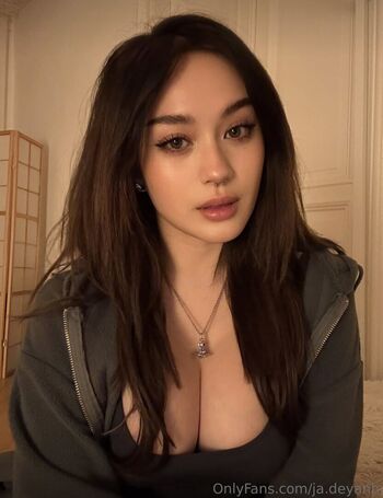 Full leaked Jadeyanh  page private onlyfans photo