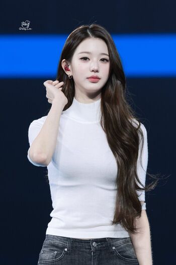 Jang Won-young