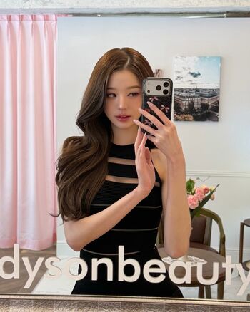 Jang Won-young