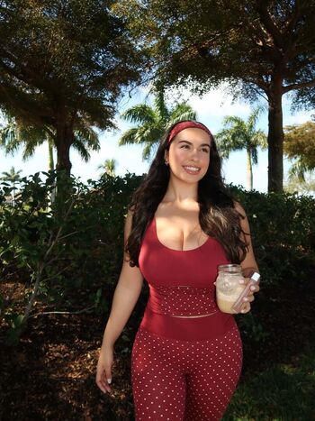 Jasmin Glover