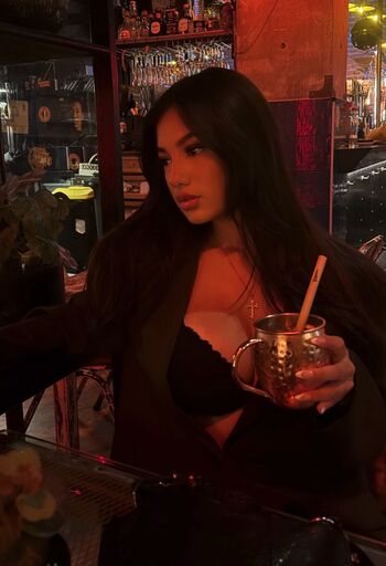 jasmine_lillyyyy