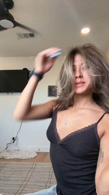 Jasmine Yi