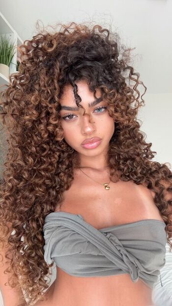 Full leaked Floranofauna/ private onlyfans photo