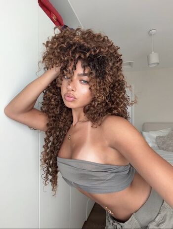 Full leaked Brinanadine/ private onlyfans photo