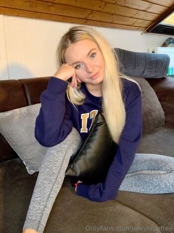 Jenni Blue 