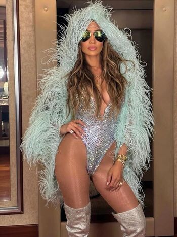 Full leaked Jennifer lopez private onlyfans photo