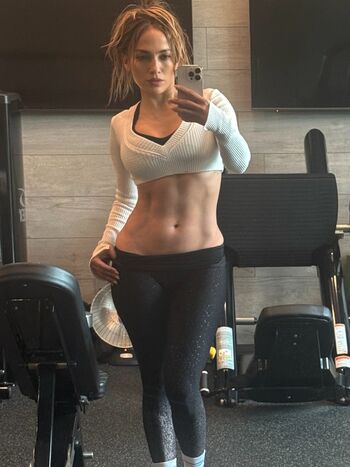 Full leaked Jennifer lopez private onlyfans photo