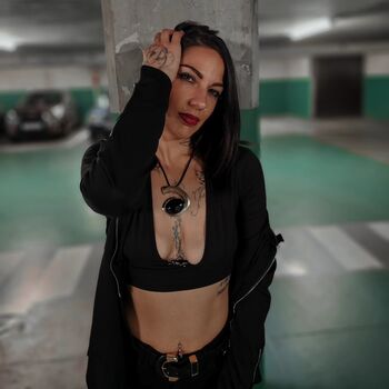 Jenny Sixx