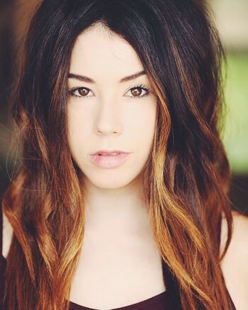 Jillian Rose Reed
