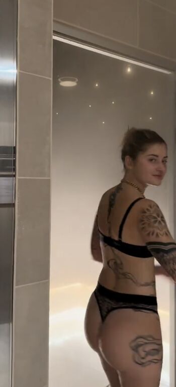 Full leaked Koreanbbyg/ private onlyfans photo