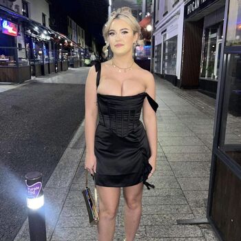Jodie L