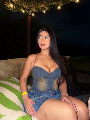 Full leaked Genevieve oxford/ private onlyfans photo