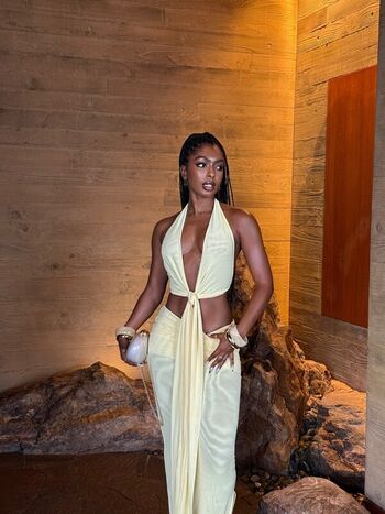 Jourdan Riane