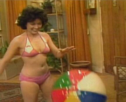 Joyce Dewitt