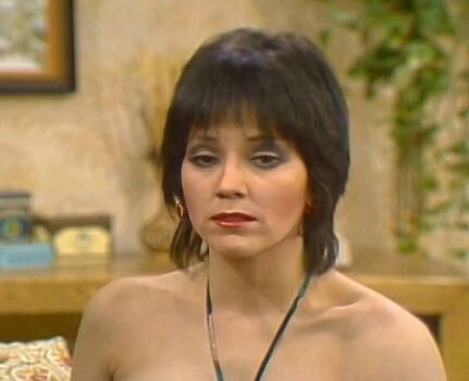 Joyce Dewitt