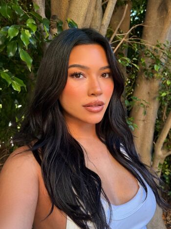 Julia Kelly