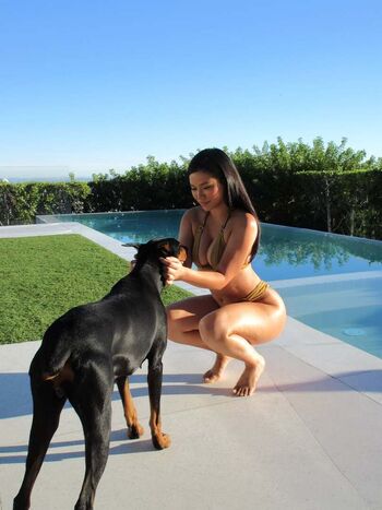 Julia Kelly